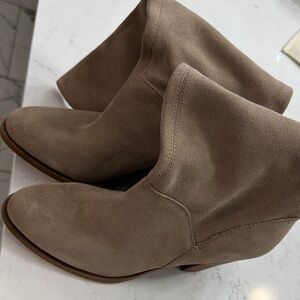 Women's Tan Suede Ankle Boots
